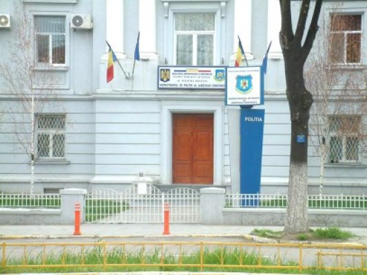 335 de persoane, în arest la domiciliu sau sub control judiciar